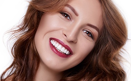 Smiling woman with healthy, attractive teeth